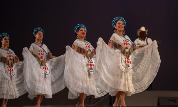 Presenta la UAT con gran éxito su Festival del Día Internacional de la Danza