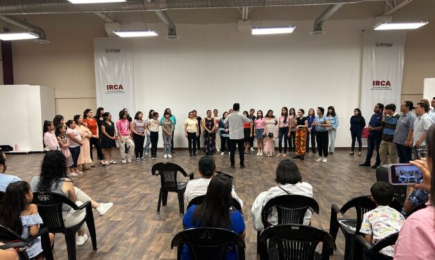 Invita Alcalde Carlos Peña Ortiz a clausura de taller de canto con coro monumental
