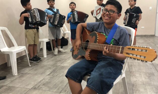 Invita Carlos Peña Ortiz a festejar a los papás de Reynosa