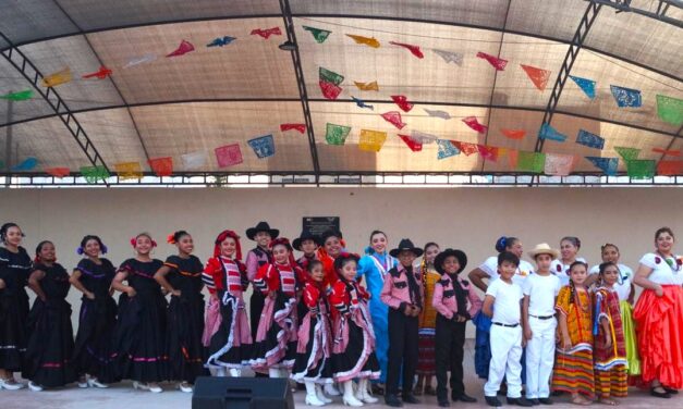 A TRAVÉS DEL BALLET FOLCLÓRICO PROMUEVE EL IRCA EL INTERÉS POR LA CULTURA MEXICANA