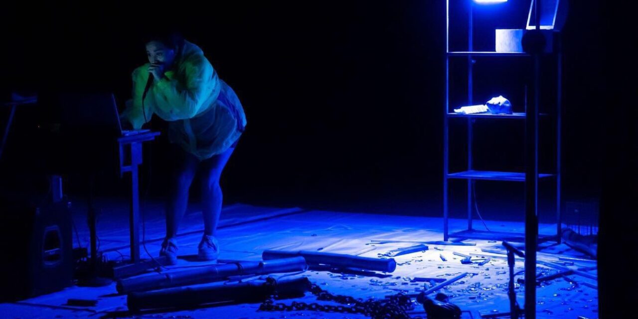 LUNA LEÓN: UNA EXPLORADORA DE SONIDOS 