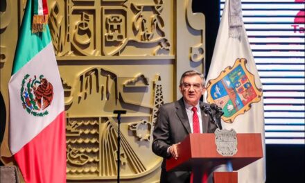 ASISTE CARLOS PEÑA ORTIZ A EL CONVERSATORIO “DOS AÑOS DE MEMORIAS DE UNA TRANSFORMACIÓN” OFRECIDO POR EL GOBERNADOR AMÉRICO VILLARREAL ANAYA