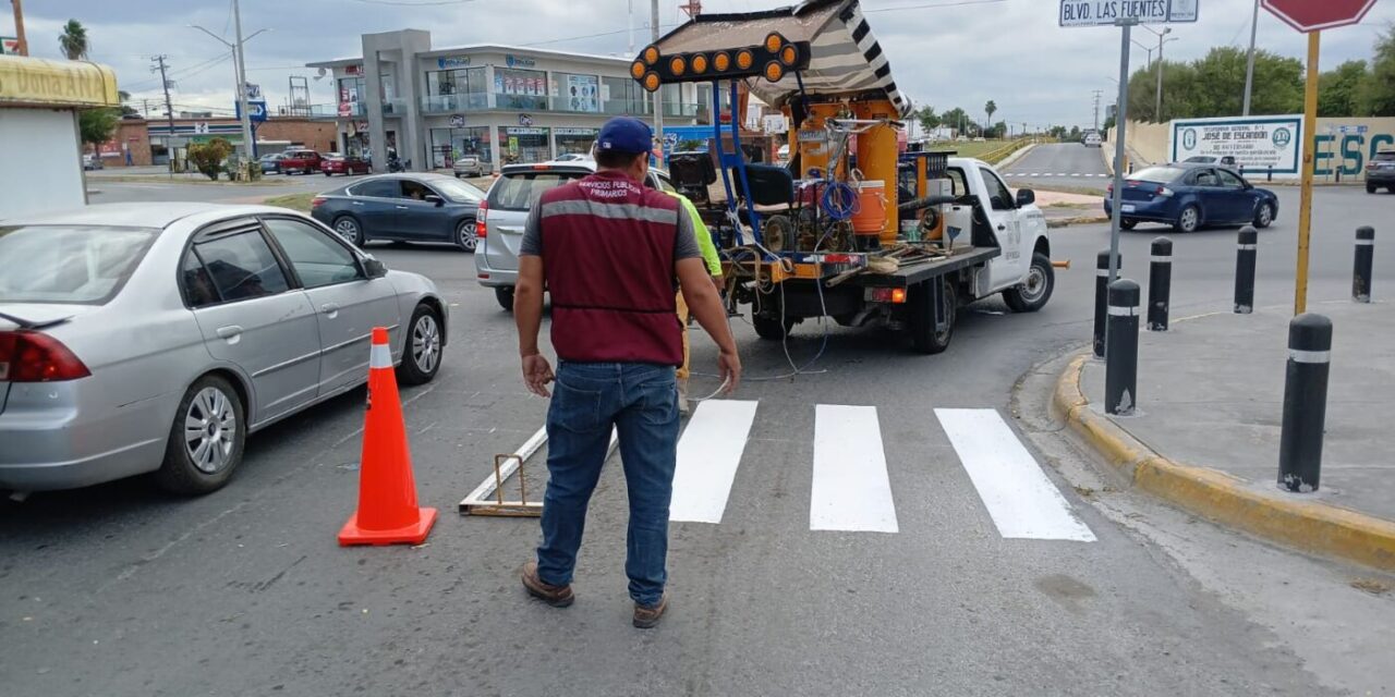 CONTINÚA EL TRABAJO DE SEÑALIZACIÓN PARA LA SEGURIDAD VIAL DE LOS PEATONES