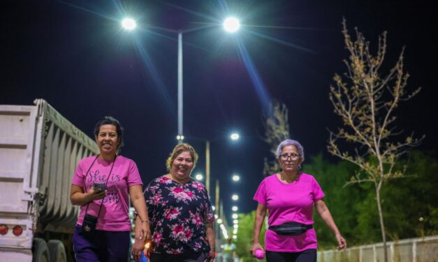 REHABILITAN ALUMBRADO PÚBLICO EN EL PARQUE LINEAL DE JARACHINA SUR