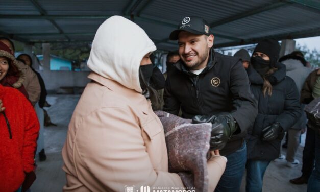 CONTINÚA EL GOBIERNO DE MATAMOROS APOYANDO A LAS FAMILIAS EN ESTA TEMPORADA INVERNAL