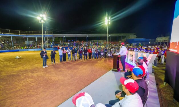 INAUGURÓ CARLOS PEÑA ORTIZ TEMPORADA DE LA LIGA PEQUEÑA DE BEISBOL TREVIÑO KELLY