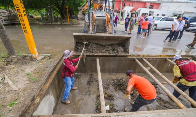SUPERVISA EL GOBIERNO DE REYNOSA EL ESTADO DE PLUVIALES Y TRABAJO EN DESARROLLO