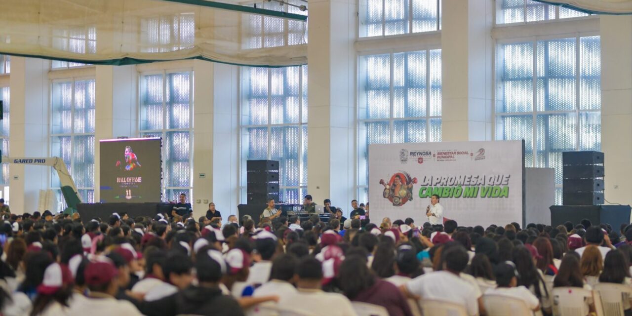 EL GOBIERNO DE REYNOSA FESTEJA A MÁS DE 3 MIL ESTUDIANTES