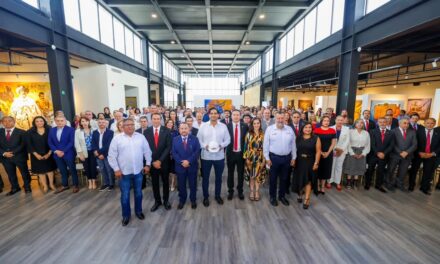 CARLOS PEÑA ORTIZ, INVITADO ESPECIAL A LA TOMA DE PROTESTA DE CMIC