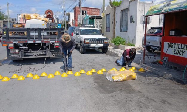 REFUERZA EL GOBIERNO DE REYNOSA LA SEGURIDAD VIAL EN ZONAS ESCOLARES CON LA INSTALACIÓN DE REDUCTORES DE VELOCIDAD
