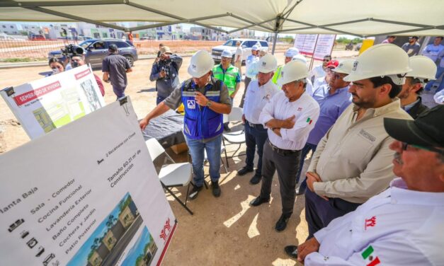 SUPERVISAN OBRAS DE VIVIENDA SOCIAL PARA TRABAJADORES