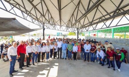 EL GOBIERNO DE REYNOSA ENTREGA BENEFICIOS EN JARACHINA SUR