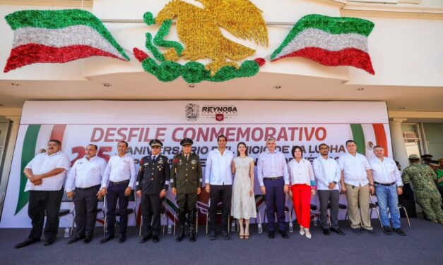 FAMILIAS REYNOSENSES DISFRUTAN DEL DESFILE CÍVICO MILITAR POR EL 215 ANIVERSARIO DE LA INDEPENDENCIA