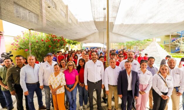JOVENES REYNOSENSES DIALOGAN CON EL ALCALDE CARLOS PEÑA ORTIZ A TRAVÉS DE UNA AUDIENCIA PÚBLICA JUVENIL