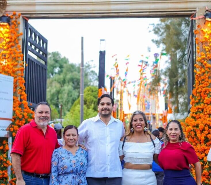 UN MOMENTO PARA HONRAR: FAMILIAS REYNOSENSES RECIBEN LA VISITA DEL ALCALDE EN EL PANTEÓN SAGRADO CORAZÓN