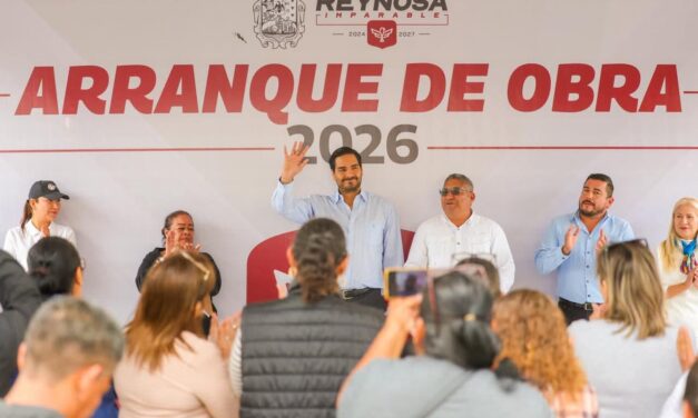 ARRANCA CARLOS PEÑA ORTIZ OBRA DE PAVIMENTACIÓN EN LOMAS DEL VILLAR