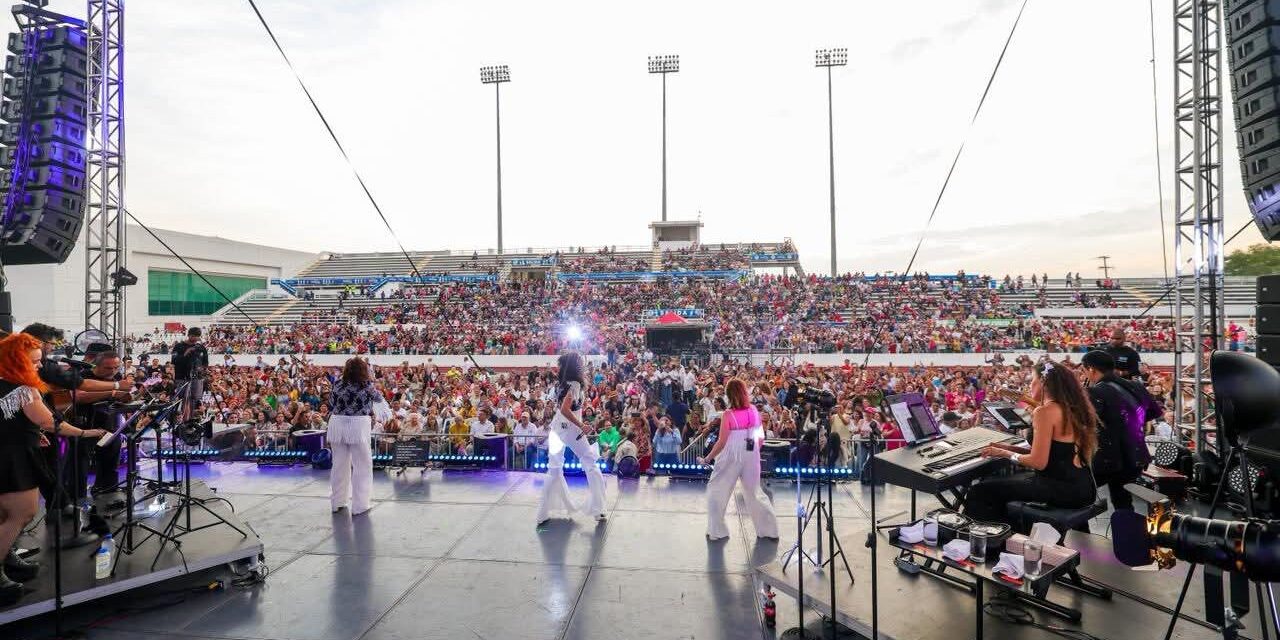 EL GOBIERNO DE REYNOSA REÚNE A MILES DE FAMILIAS EN FESTEJO DEL DÍA DE LAS MADRES