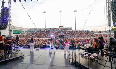 EL GOBIERNO DE REYNOSA REÚNE A MILES DE FAMILIAS EN FESTEJO DEL DÍA DE LAS MADRES