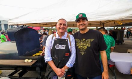 CELEBRARON MILES DE PADRES SU DÍA CON EL ALCALDE CARLOS PEÑA ORTIZ EN REYNOSA