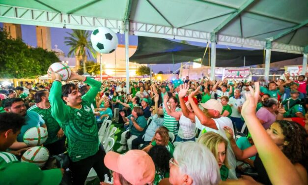 REYNOSENSES VIVEN EL TERCER TRIUNFO DE MÉXICO EN LA fAN ZONE IMPARABLES EN LA CANCHA