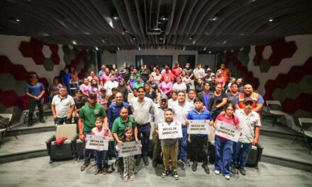 EL GOBIERNO DE REYNOSA BECA A LOS HIJOS DE TRABAJADORES SINDICALIZADOS
