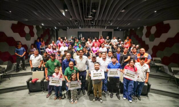 EL GOBIERNO DE REYNOSA BECA A LOS HIJOS DE TRABAJADORES SINDICALIZADOS